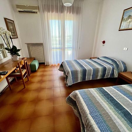 Hotel Ca' Bianca Da Paolino Misano Adriatico Zewnętrze zdjęcie