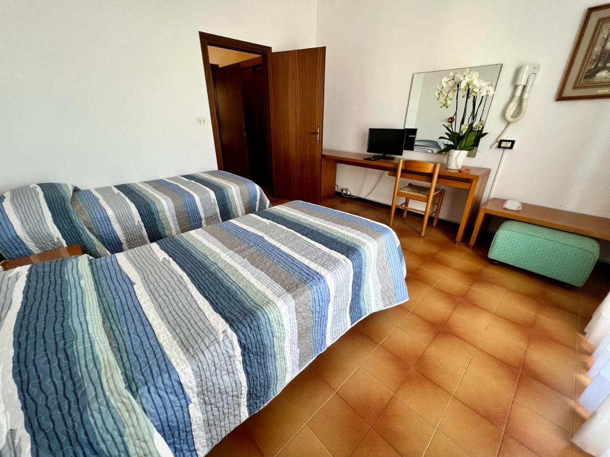 Hotel Ca' Bianca Da Paolino Misano Adriatico Zewnętrze zdjęcie