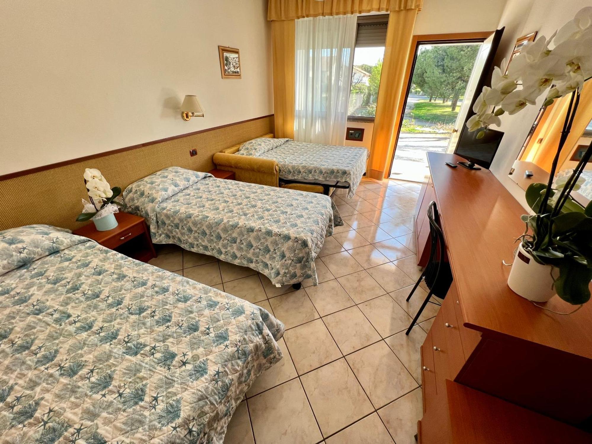 Hotel Ca' Bianca Da Paolino Misano Adriatico Zewnętrze zdjęcie